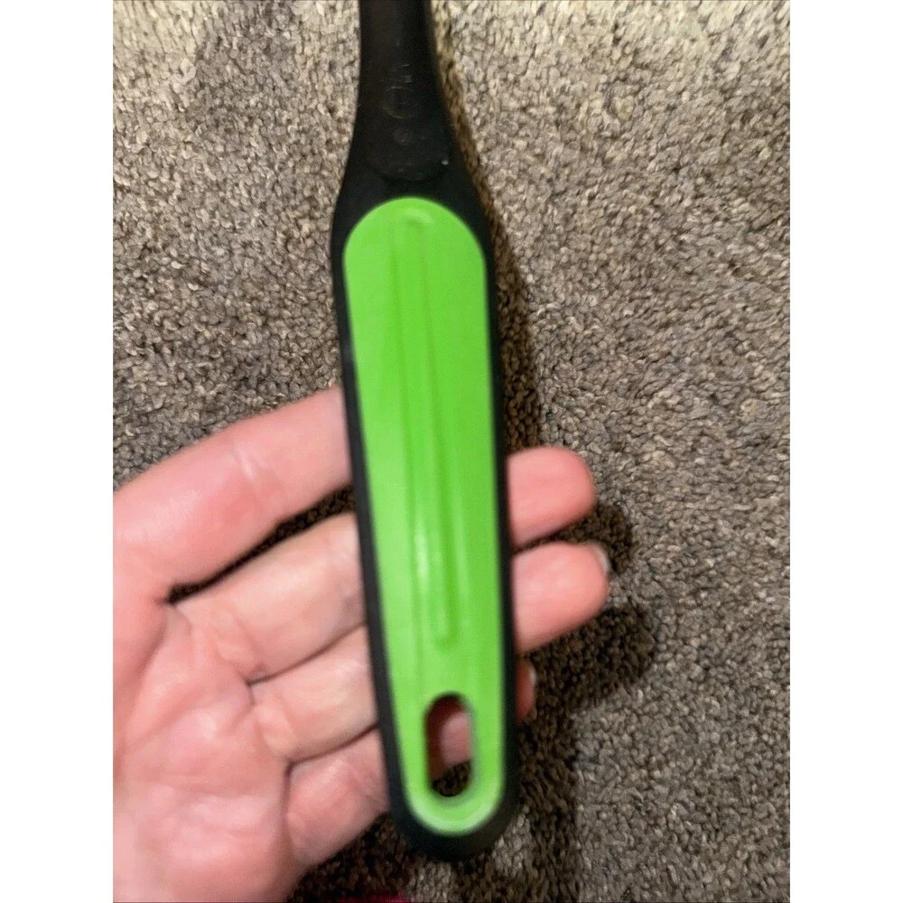 Tupperware kitchen tool